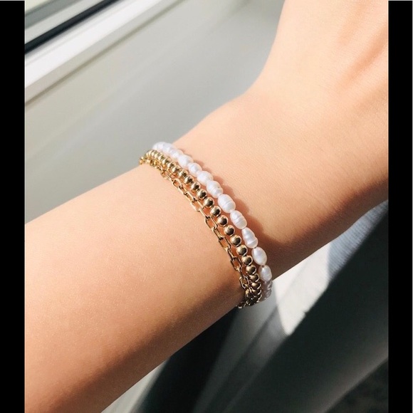 Small pearl bracelet with 14K gold-filled chain - Picture 2 of 4